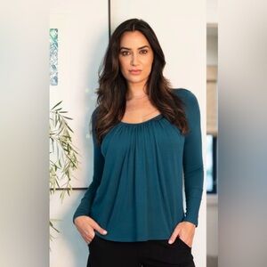 Denver Hayes Teal 3/4 length Sleeve Women's Top